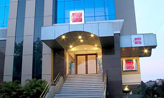 Hotel Studio Estique